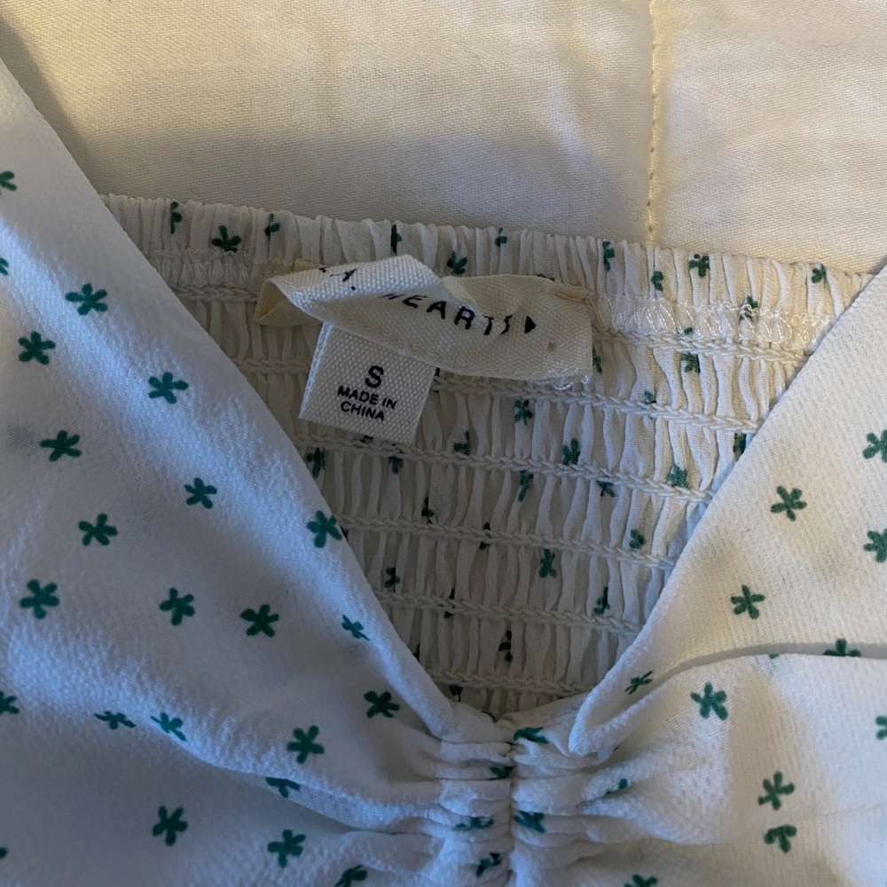 Patterned top - Picture 3 of 3